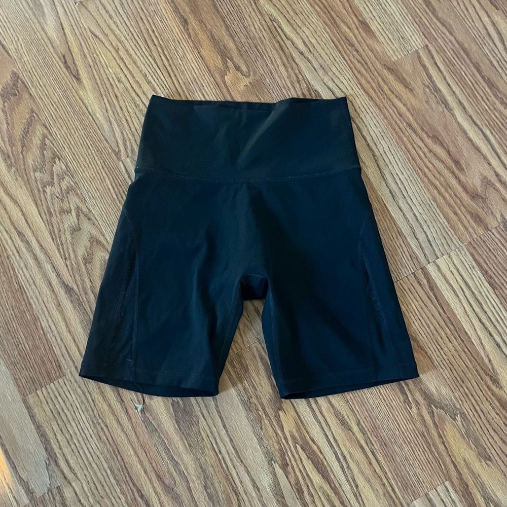Aerie High-Waist Black Women’s Active Bike Shorts